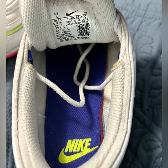 Nike women’s air max 97 Easter - Picture 5 of 5